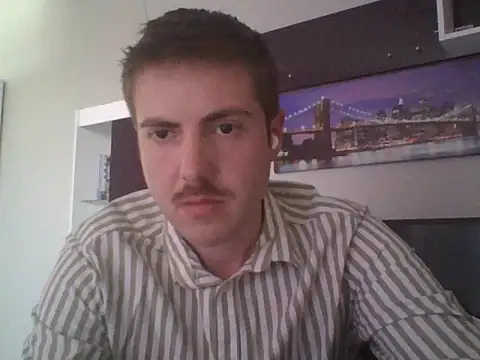 leaolad95 online show from April 14, 2026, 12:00 pm
