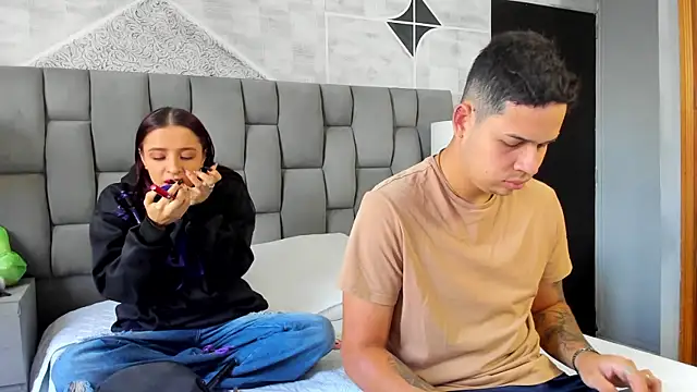 markAndPhilip online show from September 29, 2025, 12:21 pm