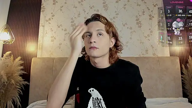 DarcyCullen online show from September 23, 2025, 11:24 am