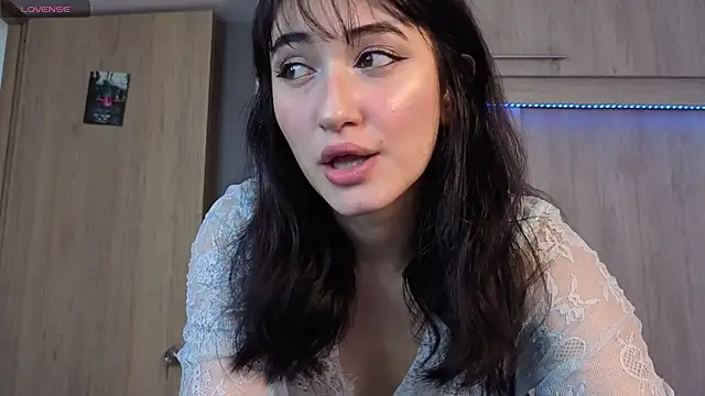 AlessandraLB online show from February 7, 2026, 8:56 pm