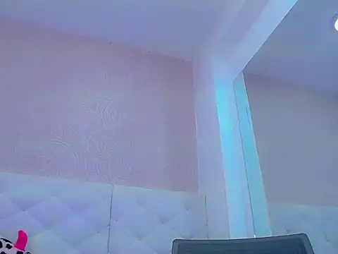 hanna sweett34 online show from October 24, 2025, 5:26 am