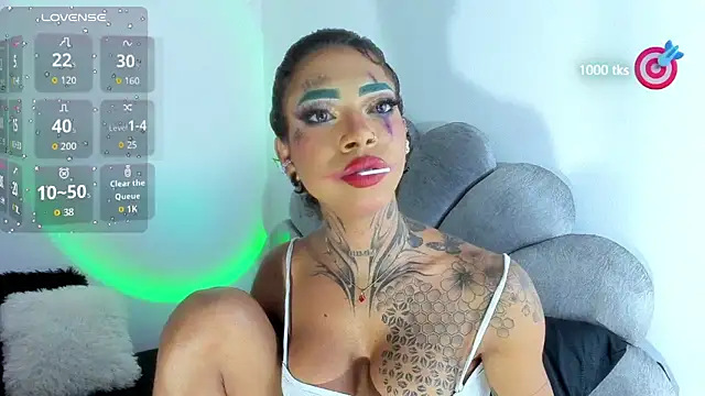 Snapshot of michell_danna chatting on October 30, 2025, 1:29 am michell danna online show from October 30, 2025, 1:29 am