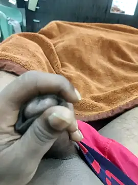 Yourminal online show from October 6, 2025, 7:55 pm