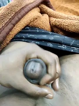 Yourminal online show from October 15, 2025, 7:03 pm