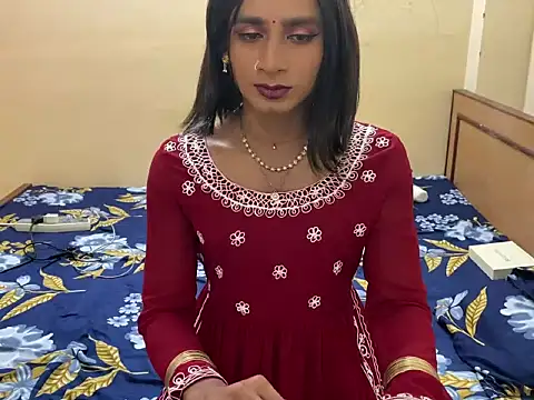 Snapshot of LuvLayla chatting on January 18, 2026, 5:17 pm LuvLayla online show from January 18, 2026, 5:17 pm