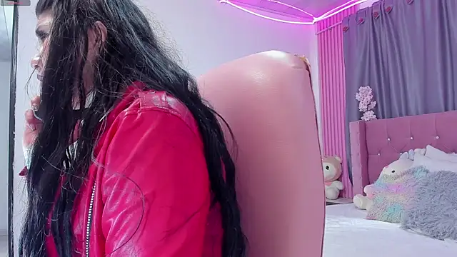 Nayla-Mouna online show from February 4, 2026, 7:53 pm