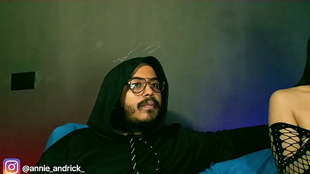 Snapshot of _leda_swan_ chatting on October 13, 2025, 2:17 pm leda swan online show from October 13, 2025, 2:17 pm