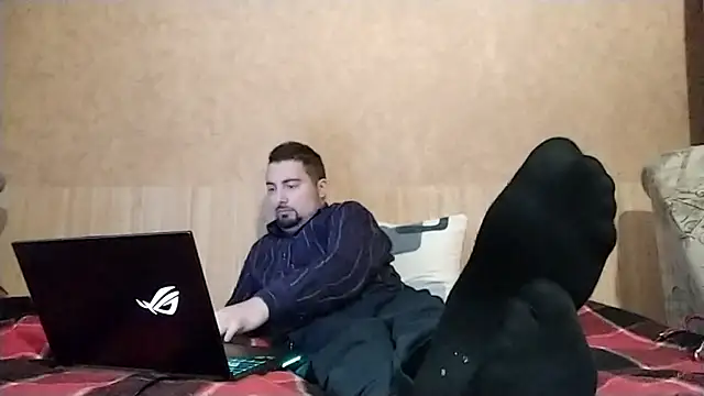 Joseph1Arnold online show from October 3, 2025, 3:42 pm