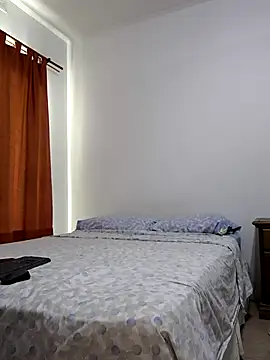 TLHispano online show from October 1, 2025, 8:04 pm