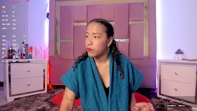 AikoSnow online show from October 2, 2025, 5:20 pm