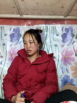 liu-liusexy online show from December 4, 2025, 2:37 pm