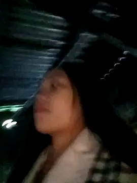 omiu-baby online show from October 9, 2025, 1:25 am