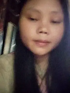 Snapshot of omiu-baby chatting on April 23, 2026, 5:19 am omiu-baby online show from April 23, 2026, 5:19 am