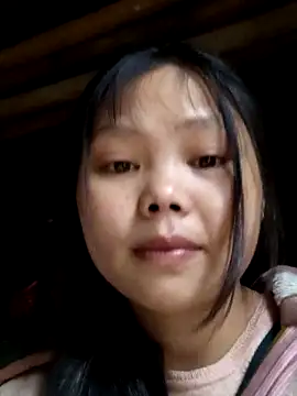 Snapshot of omiu-baby chatting on May 9, 2026, 11:32 pm omiu-baby online show from May 9, 2026, 11:32 pm