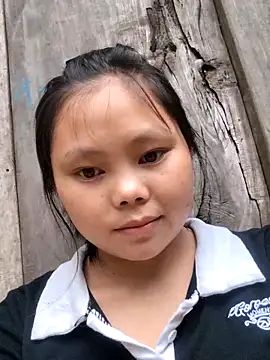 Snapshot of omiu-baby chatting on May 22, 2026, 11:43 pm omiu-baby online show from May 22, 2026, 11:43 pm
