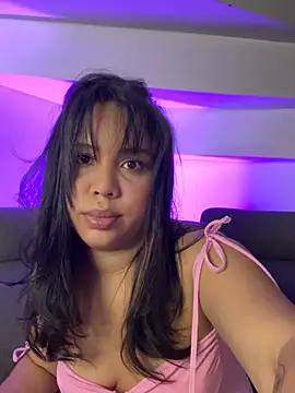 P A U L I N A  online show from June 1, 2026, 2:02 am