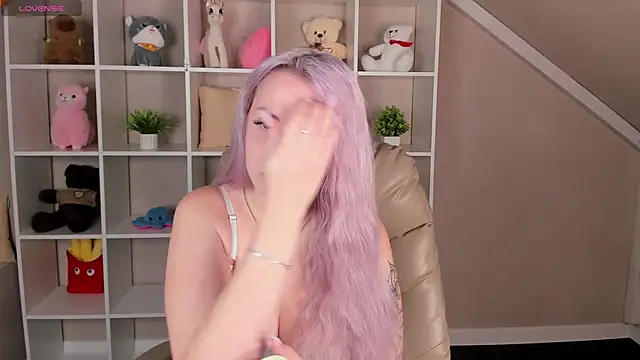 Snapshot of Joyce_Howard chatting on October 26, 2025, 2:28 am Joyce Howard online show from October 26, 2025, 2:28 am