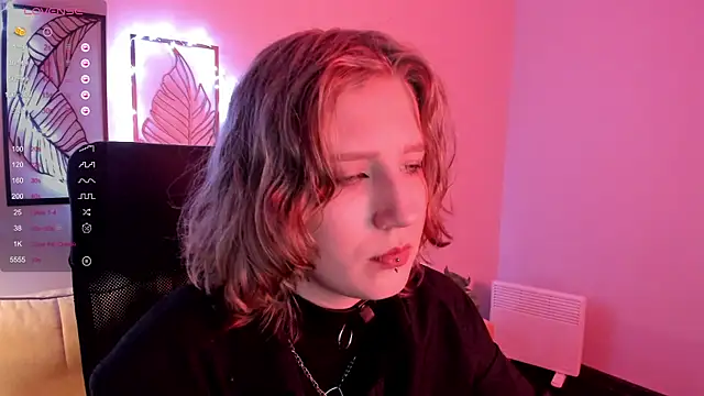 Hailey Foxy online show from November 7, 2025, 8:58 am