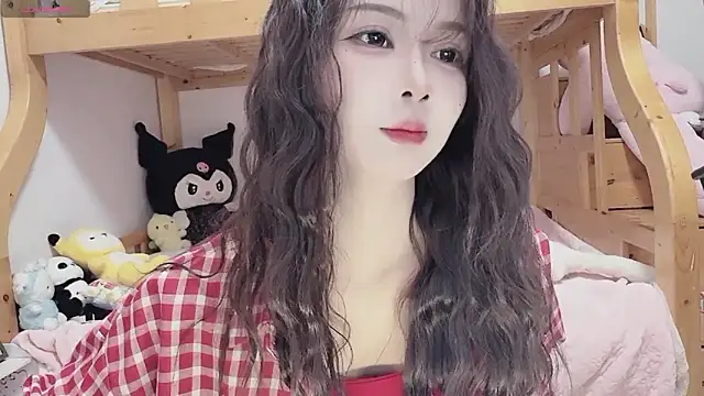 Sue101010 online show from October 31, 2025, 4:30 pm