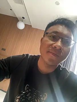 Snapshot of zhubo520 chatting on September 30, 2025, 1:21 am zhubo520 online show from September 30, 2025, 1:21 am