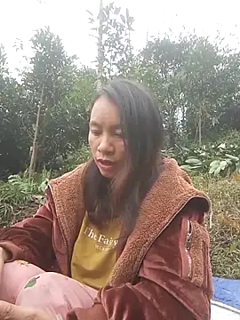 simi-lucy online show from January 7, 2026, 12:57 am