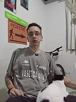 dinho carioca online show from November 9, 2025, 2:37 pm