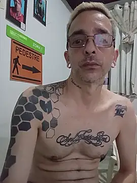 dinho carioca online show from April 5, 2026, 5:43 pm