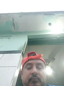 andrerj22 online show from October 7, 2025, 8:28 pm