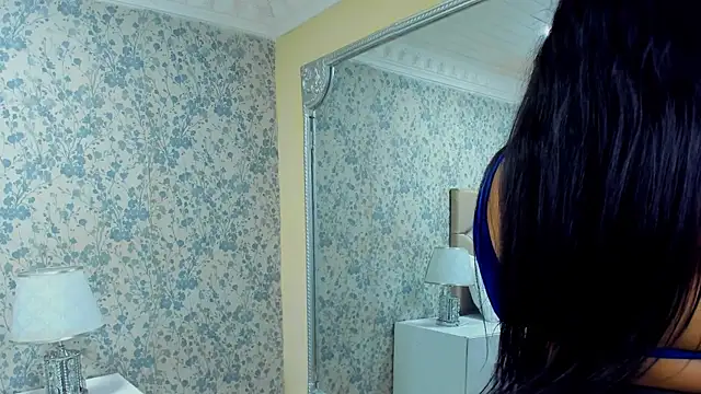 AlahiaJoness online show from September 12, 2025, 3:17 am