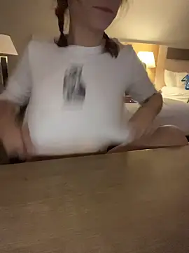 d3luluxx online show from December 21, 2025, 12:23 pm