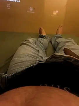 Normalludo0202 online show from February 5, 2026, 3:16 pm