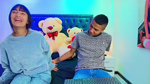 Damian and roxanne online show from October 15, 2025, 12:38 pm