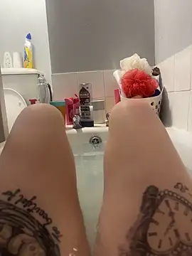 Snapshot of ChelseaSummerr chatting on October 14, 2025, 8:20 pm ChelseaSummerr online show from October 14, 2025, 8:20 pm