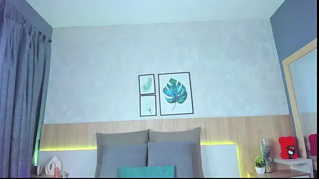 Snapshot of mia_gate chatting on November 13, 2025, 11:31 am mia gate online show from November 13, 2025, 11:31 am