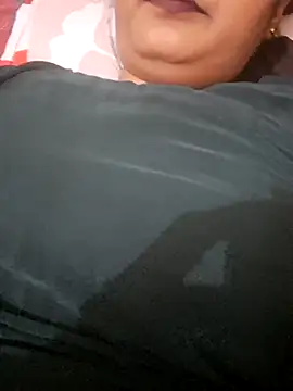 Snapshot of Minu_love chatting on March 1, 2026, 7:32 am Minu love online show from March 1, 2026, 7:32 am