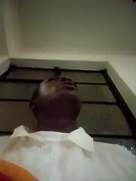 mojeemore online show from January 6, 2026, 8:12 pm