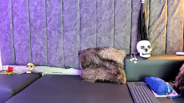 Rowan Mills online show from September 20, 2025, 8:21 pm