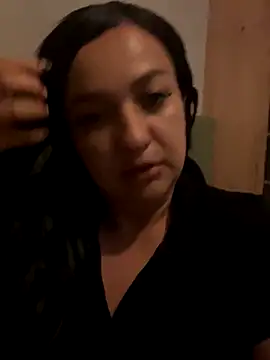 Snapshot of andrea-cohen chatting on November 9, 2025, 1:15 am andrea-cohen online show from November 9, 2025, 1:15 am