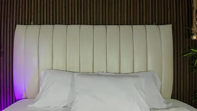 AliHamilton online show from October 20, 2025, 10:43 pm