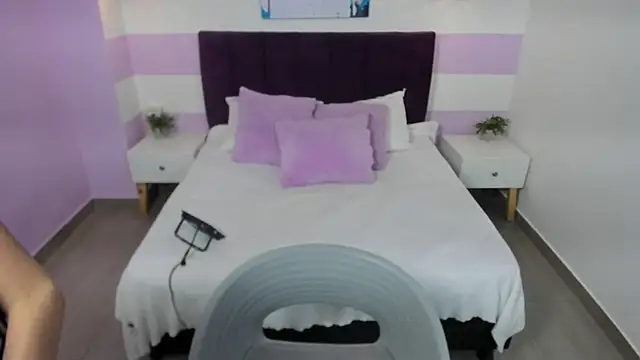 Snapshot of antonellariva_ chatting on September 22, 2025, 9:06 pm antonellariva online show from September 22, 2025, 9:06 pm