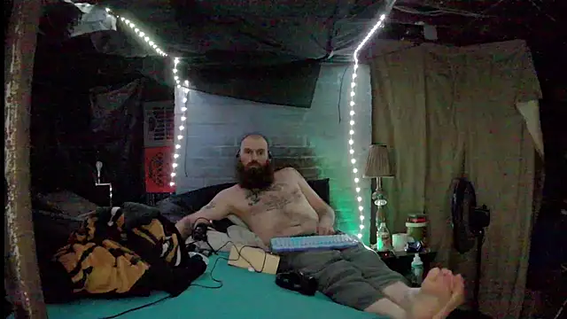 Cowboy815 online show from November 25, 2025, 10:37 am