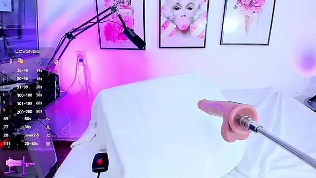 little ivonne online show from November 11, 2025, 8:31 pm