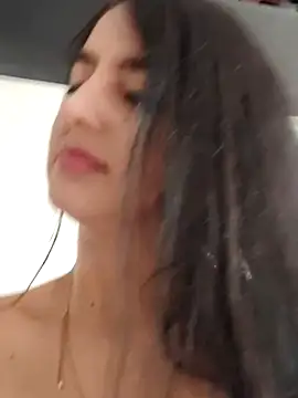 salo-rousee online show from October 2, 2025, 6:04 pm