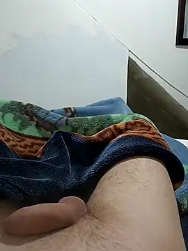 Snapshot of este_juan chatting on November 13, 2025, 4:22 am este juan online show from November 13, 2025, 4:22 am