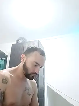 Snapshot of este_juan chatting on April 7, 2026, 3:29 am este juan online show from April 7, 2026, 3:29 am