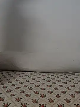 Miss Riya20 online show from November 6, 2025, 5:03 pm