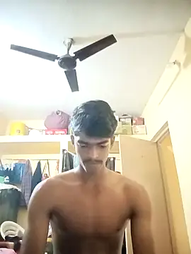 monster 33 online show from October 4, 2025, 2:59 pm