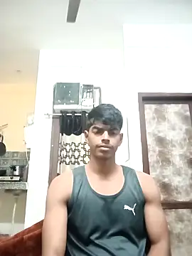 monster 33 online show from February 4, 2026, 5:52 pm