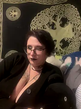 Harleesinn online show from October 7, 2025, 8:00 am