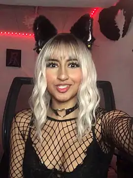 Samara SaenzV online show from November 5, 2025, 4:34 am